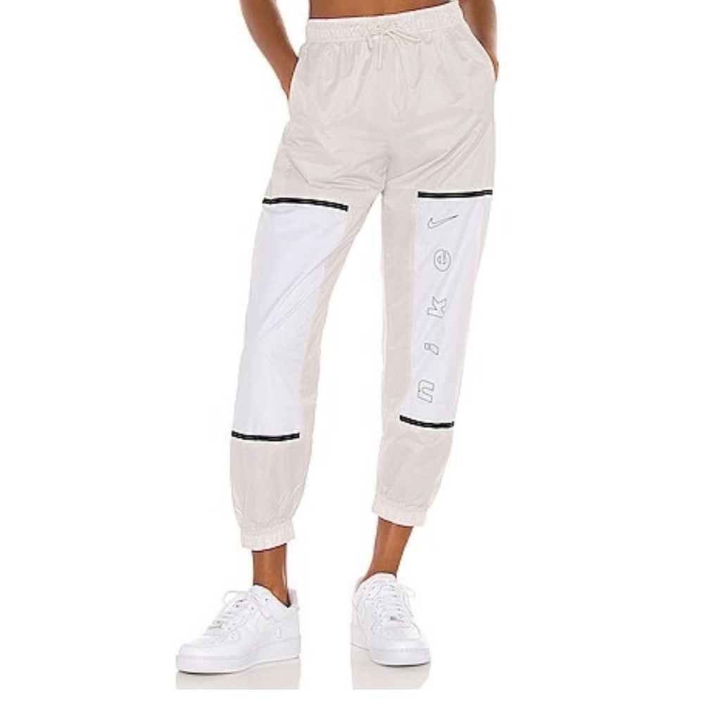 Nike Sportswear Jogger Pants - Women’s